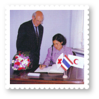 2536-royal-activity-swiss-red-cross-red-crescent-societies-01