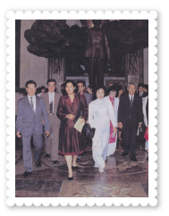 2536-royal-activity-vietnam-ho-chi-minh-museum