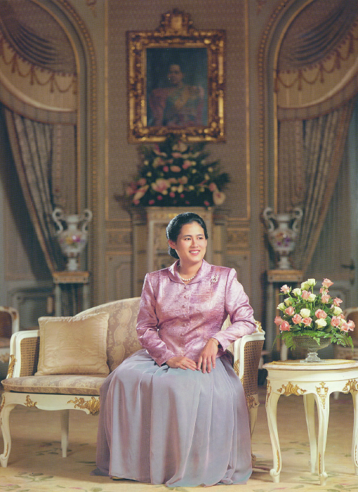 2540-hrh-princess-sirindhorn-by-nitikorn-kraivixien